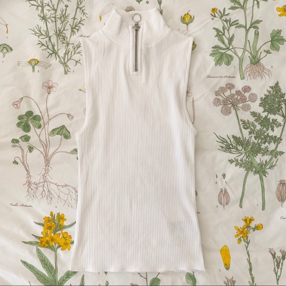 UO Mock Neck Zip-Up - Picture 3 of 6